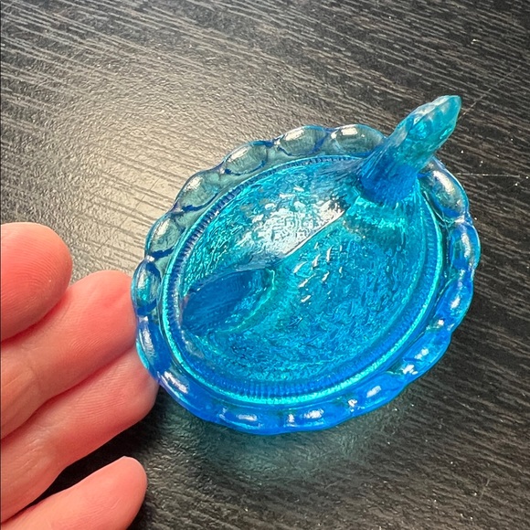 Vintage Miniature Blue Topaz Glass Hen on Nest Salt Cellar Westmoreland USA - Picture 5 of 11